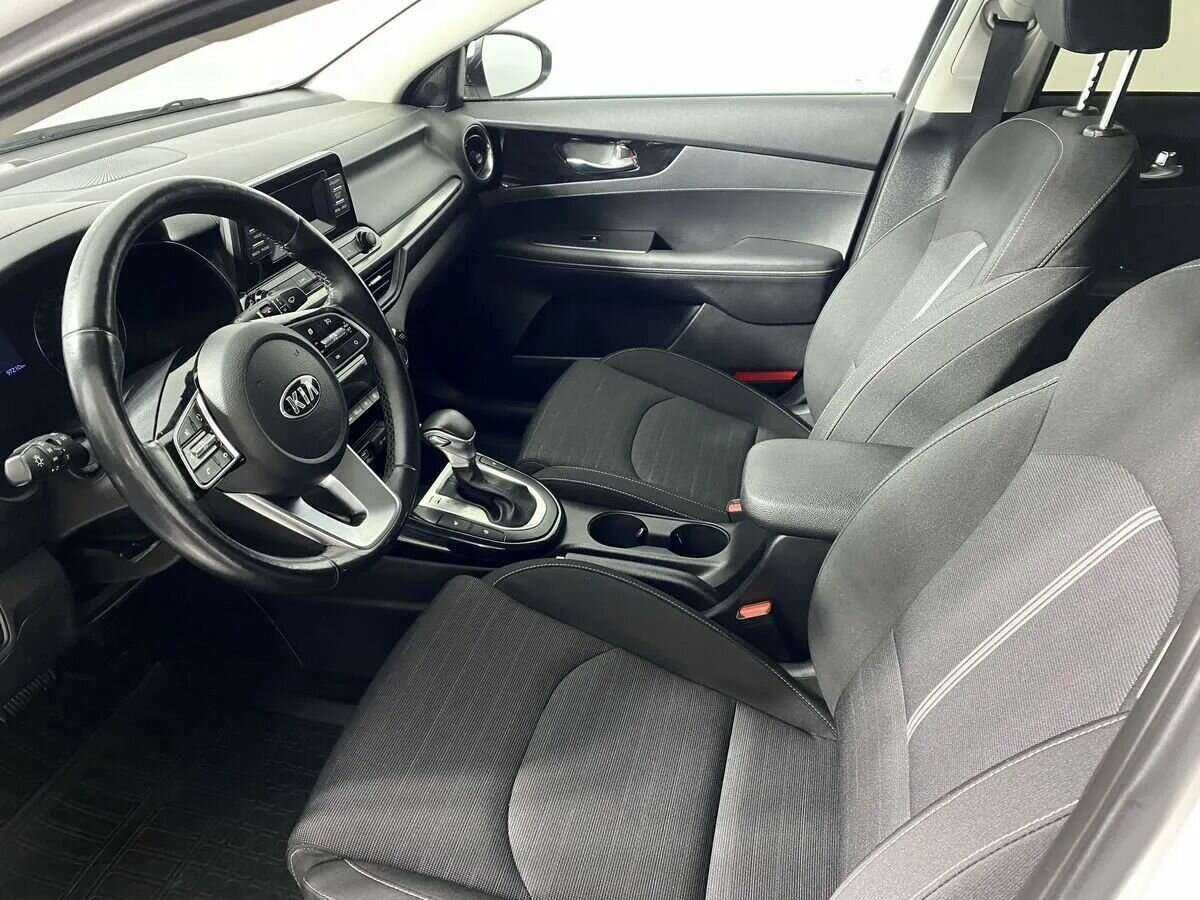Купить Kia Cerato с пробегом. Фото: #4