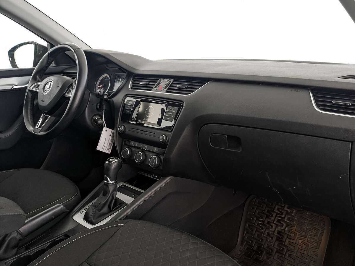 Купить Skoda Octavia с пробегом. Фото: #12