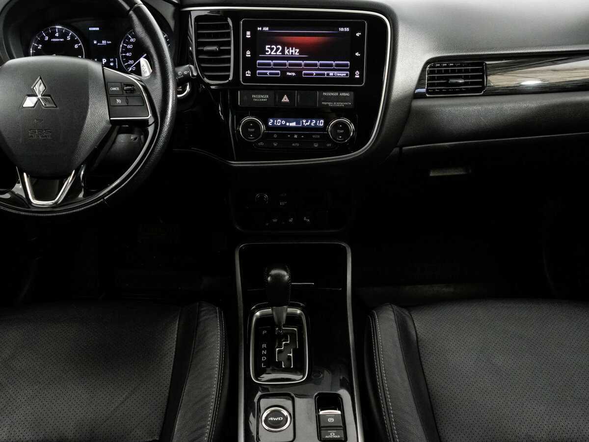 Купить Mitsubishi Outlander с пробегом. Фото: #10