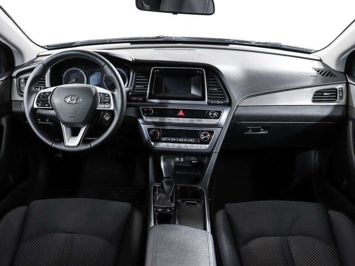 Купить Hyundai Sonata с пробегом. Фото: #11