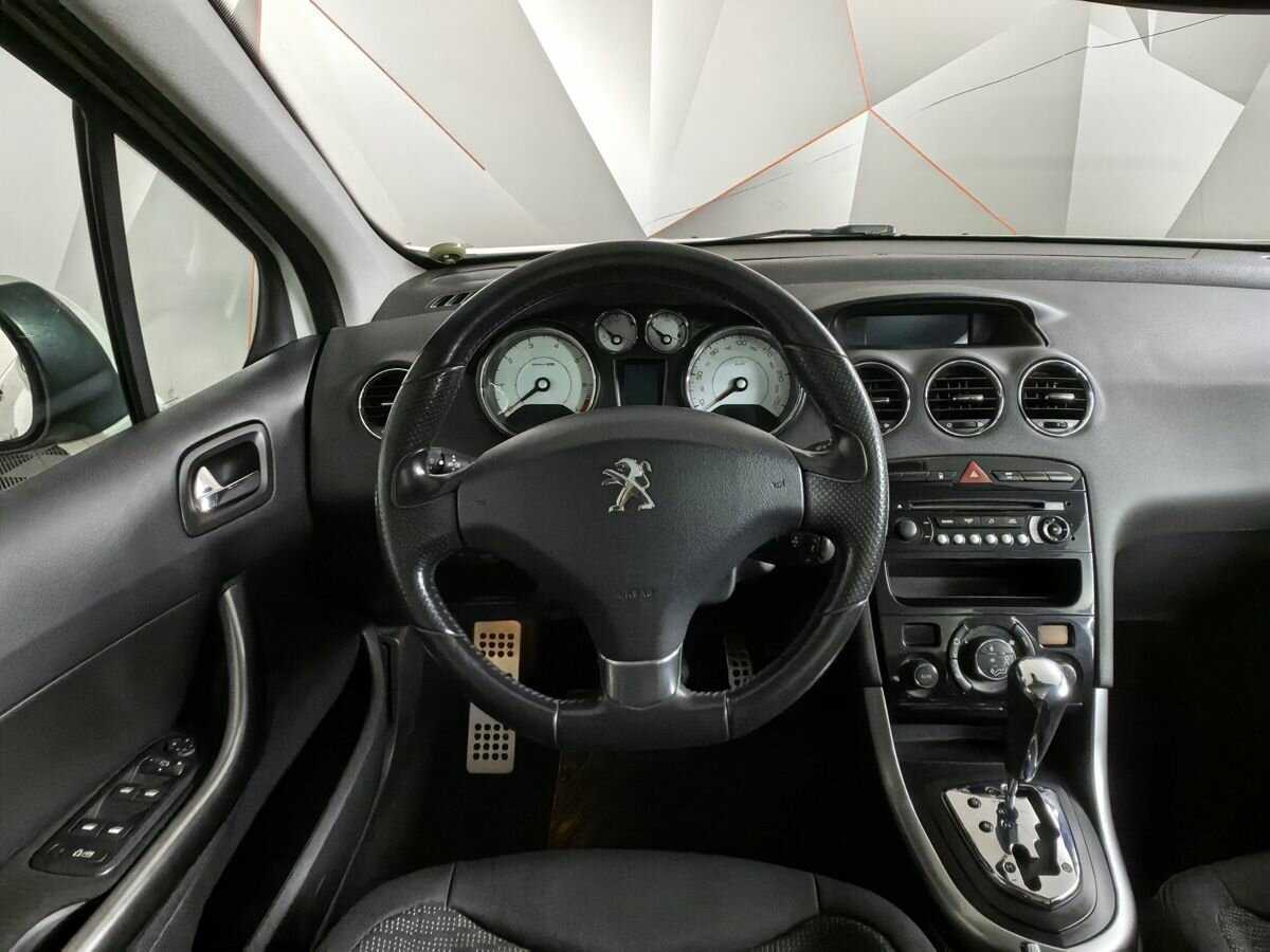 Купить Peugeot 308 с пробегом. Фото: #13