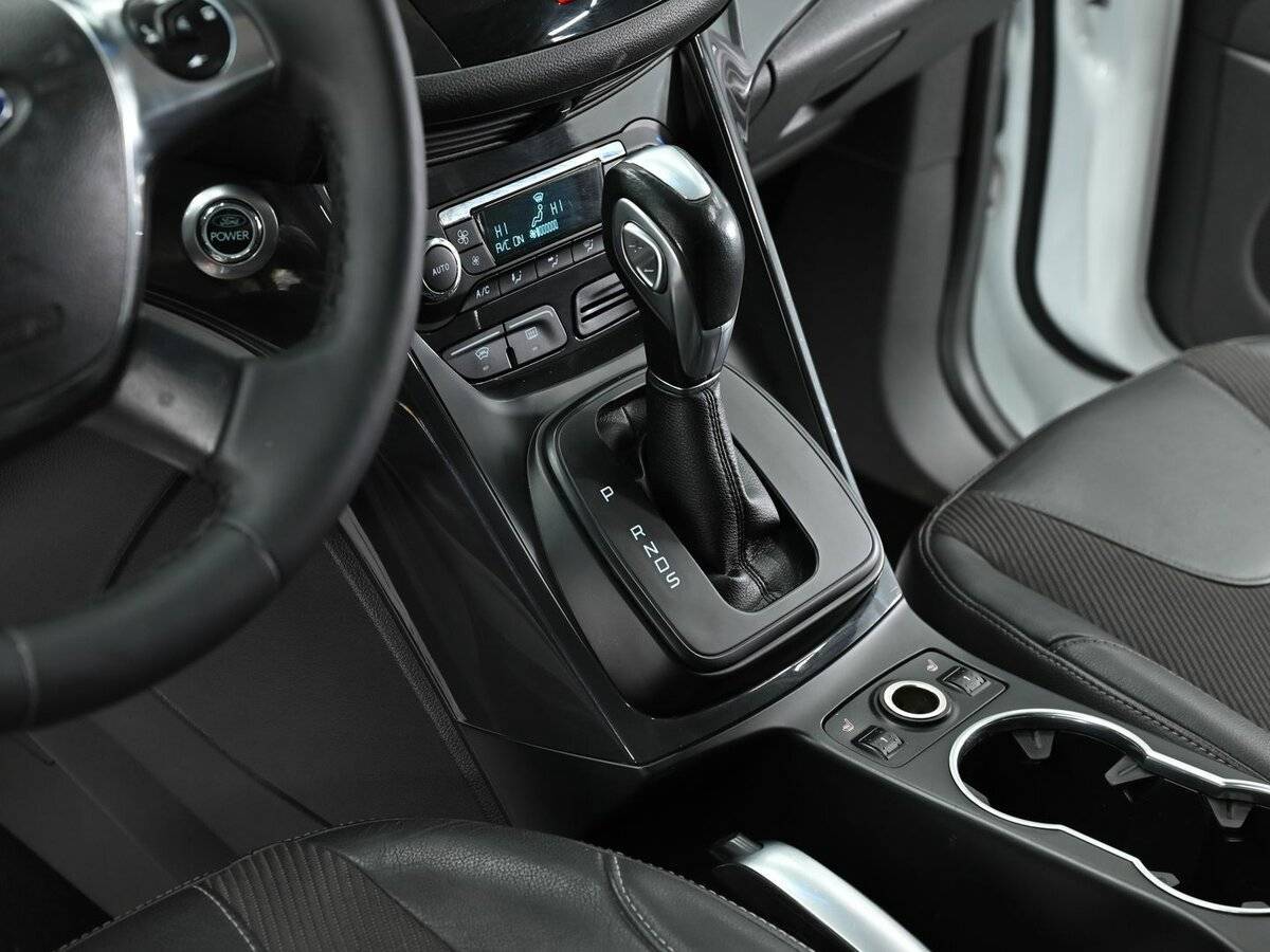 Купить Ford Kuga с пробегом. Фото: #8