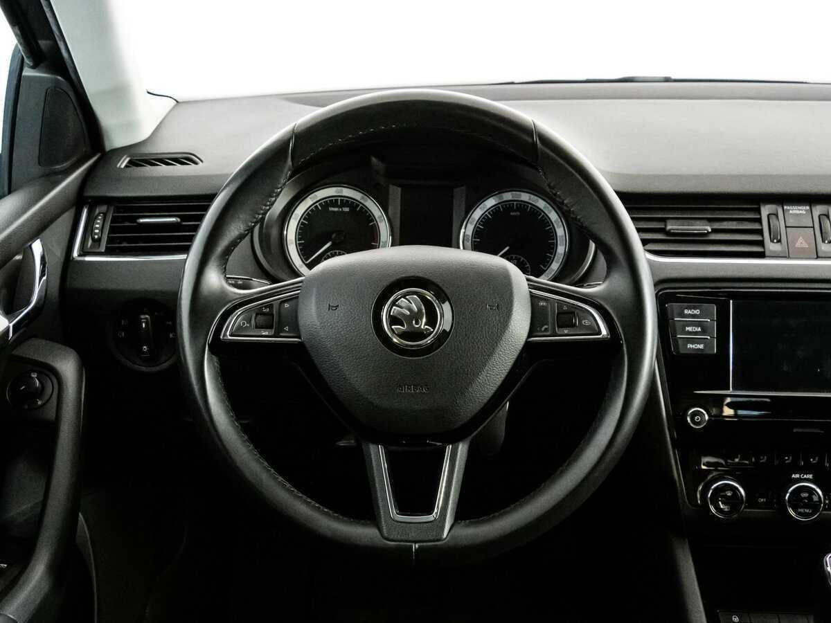 Купить Skoda Octavia с пробегом. Фото: #9