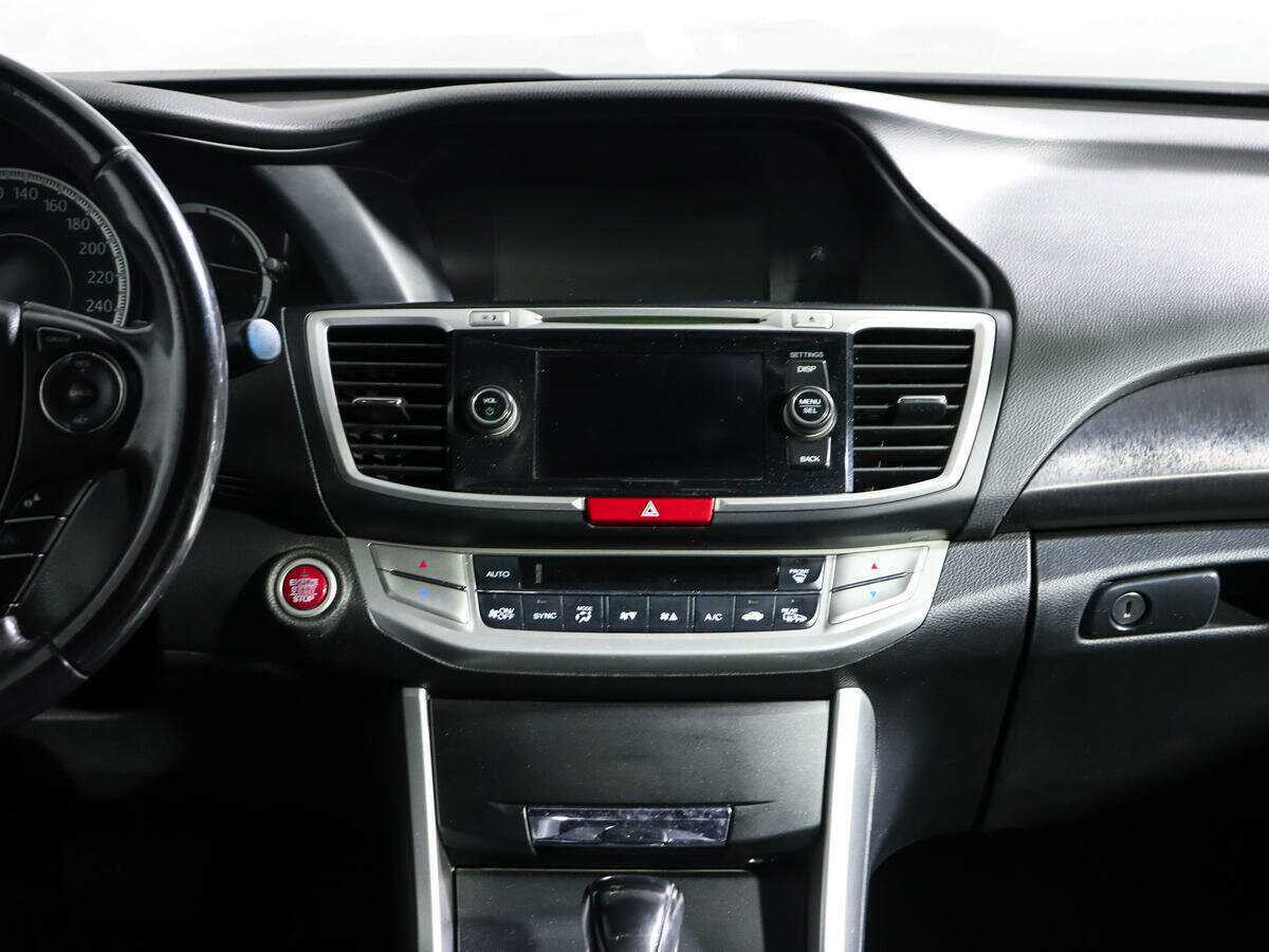 Купить Honda Accord с пробегом. Фото: #10