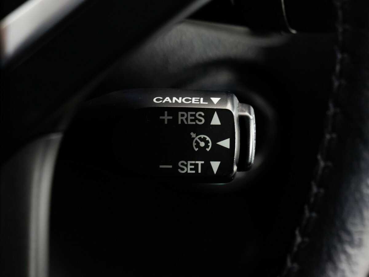 Купить Toyota Camry с пробегом. Фото: #14