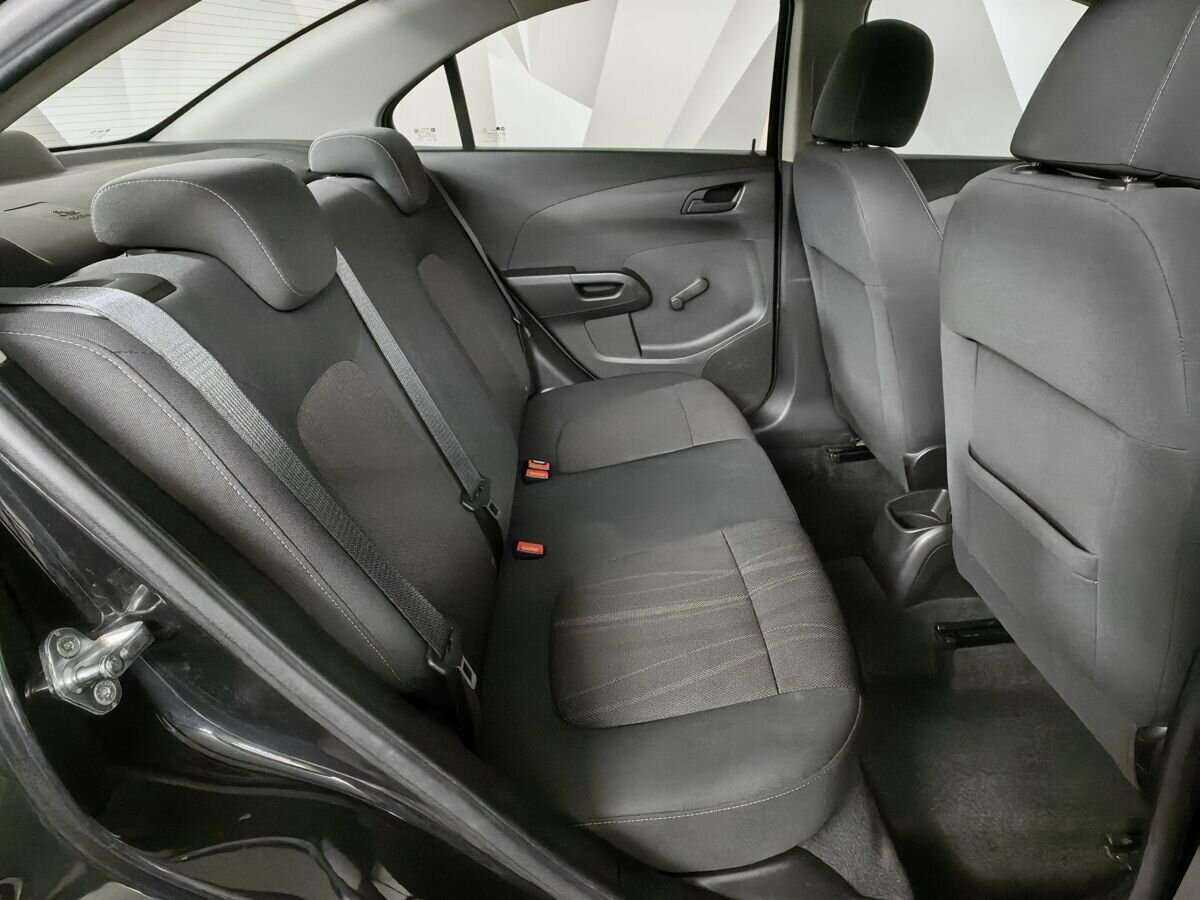 Купить Chevrolet Aveo с пробегом. Фото: #9