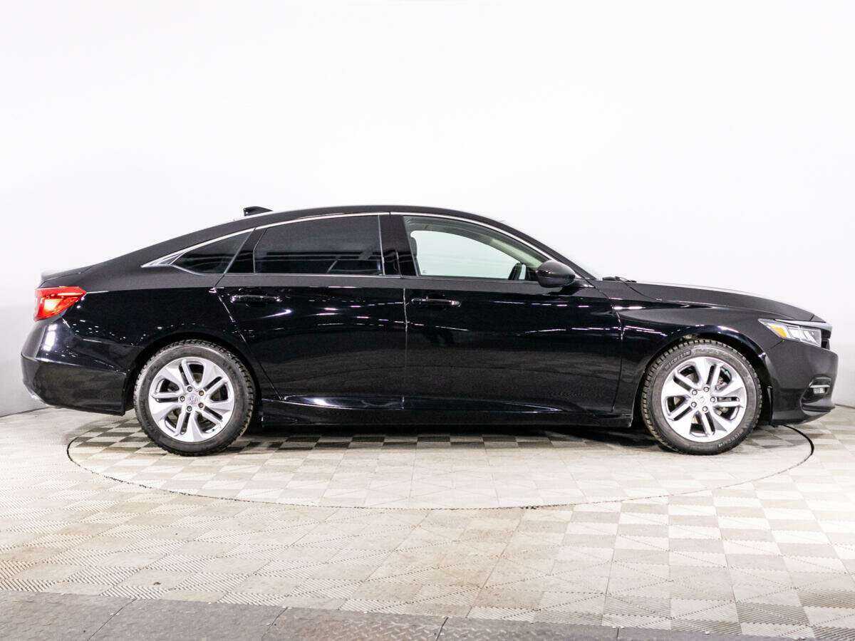 Купить Honda Accord с пробегом. Фото: #3