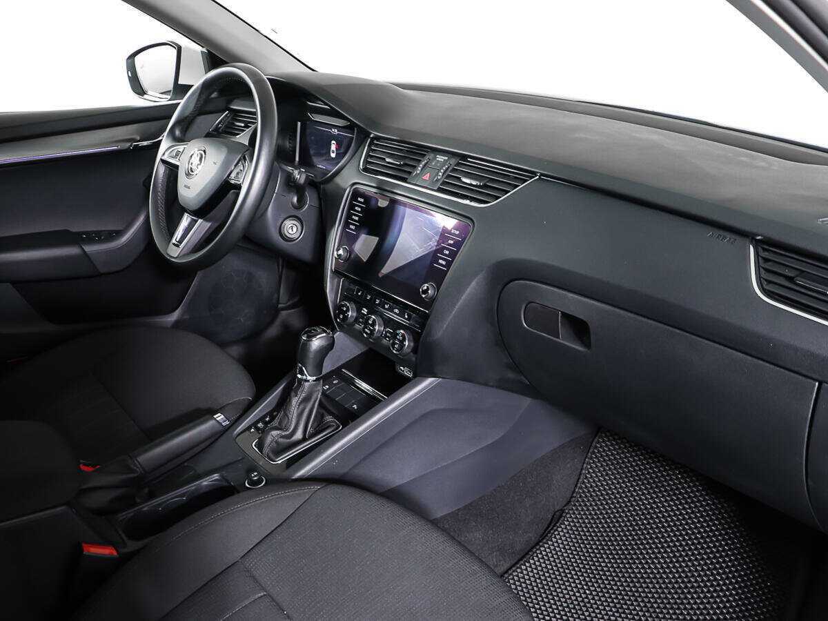 Купить Skoda Octavia с пробегом. Фото: #8