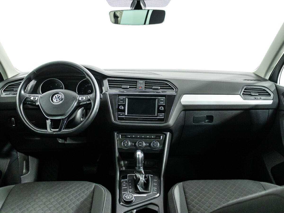 Купить Volkswagen Tiguan с пробегом. Фото: #20