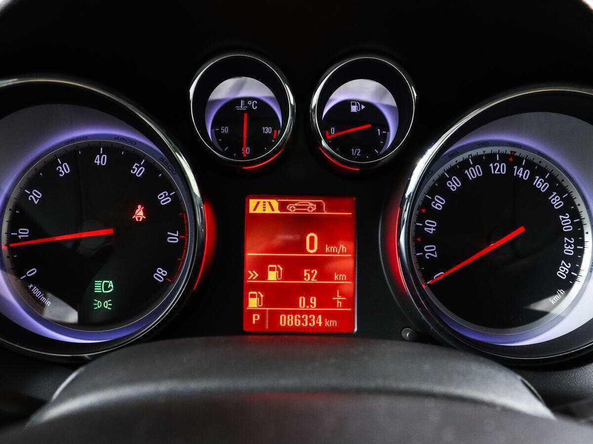 Купить Opel Astra с пробегом. Фото: #8