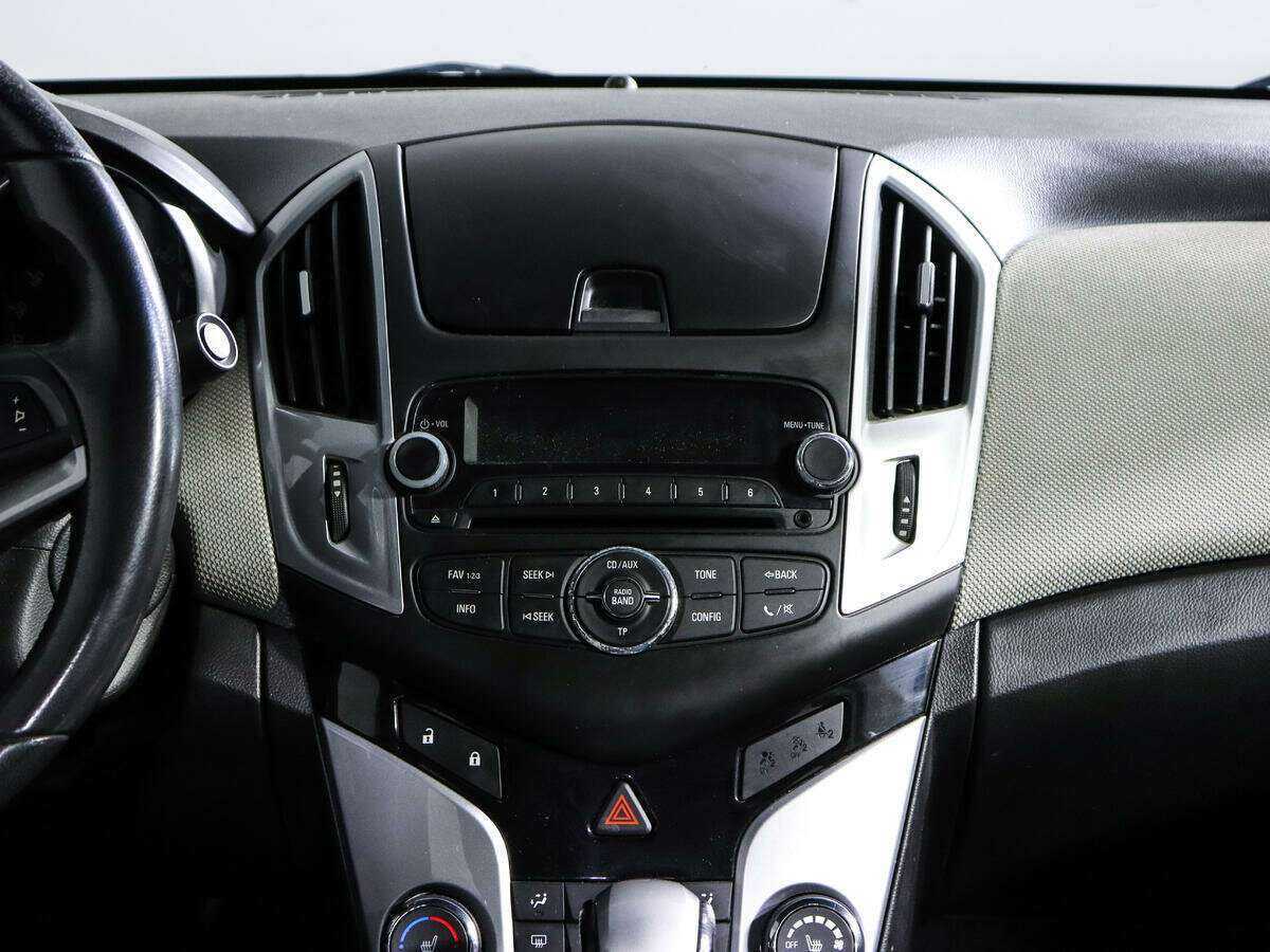 Купить Chevrolet Cruze с пробегом. Фото: #9