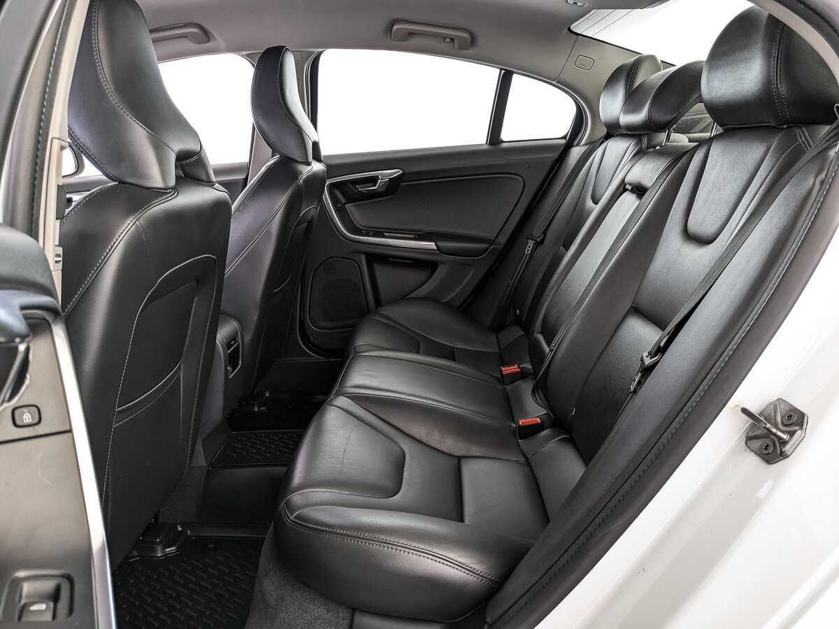 Купить Volvo S60 с пробегом. Фото: #13