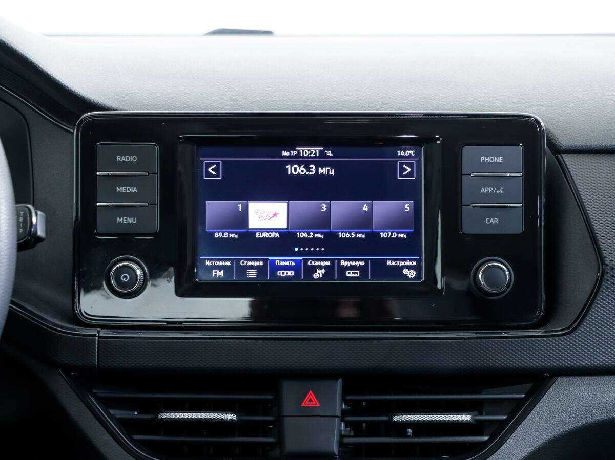 Купить Volkswagen Polo с пробегом. Фото: #11