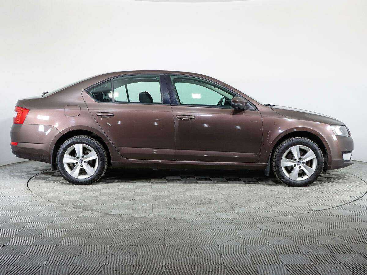 Купить Skoda Octavia с пробегом. Фото: #3