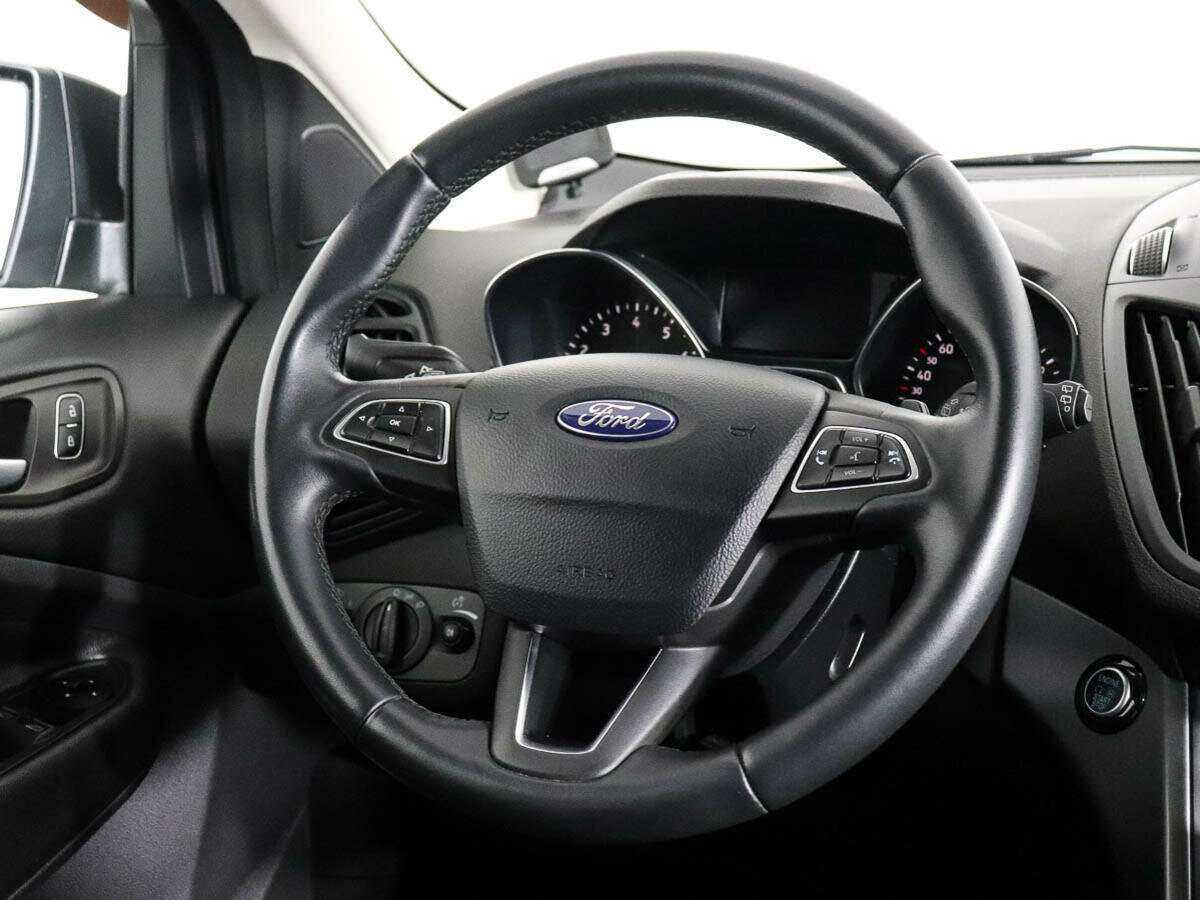 Купить Ford Kuga с пробегом. Фото: #12