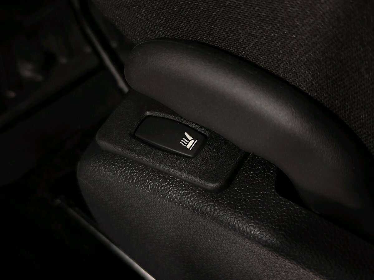 Купить Nissan Almera с пробегом. Фото: #8