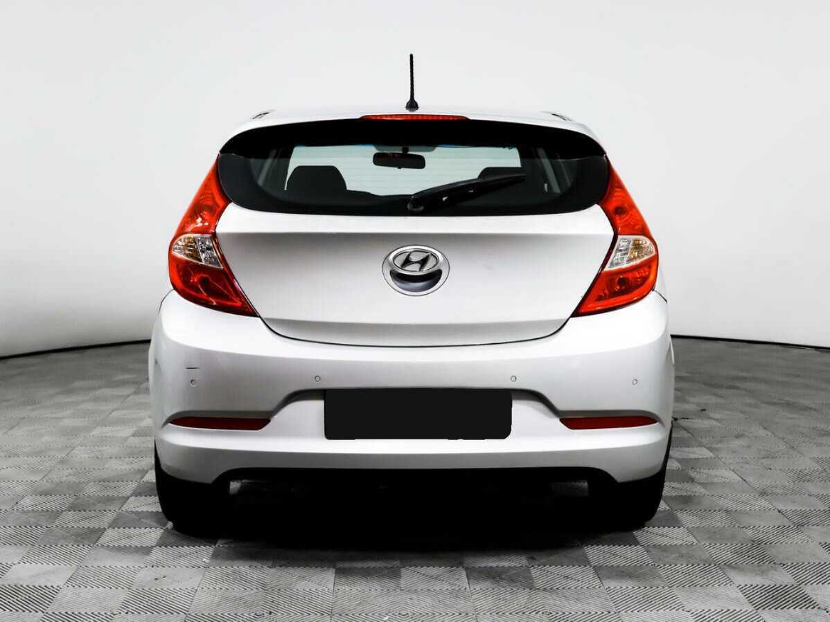 Купить Hyundai Solaris с пробегом. Фото: #5