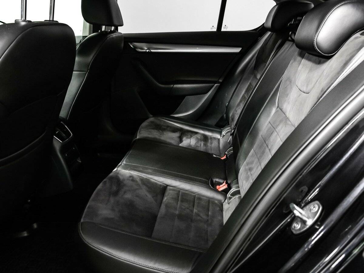 Купить Skoda Octavia с пробегом. Фото: #11