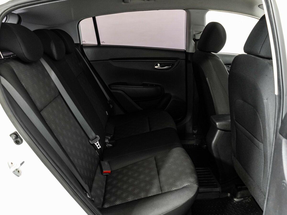 Купить Kia Rio с пробегом. Фото: #14
