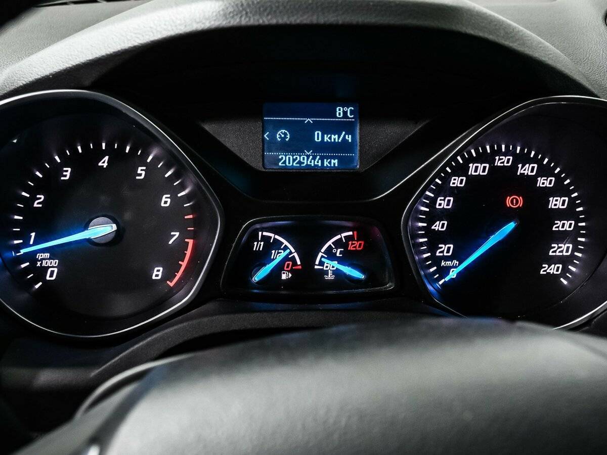 Купить Ford Kuga с пробегом. Фото: #9