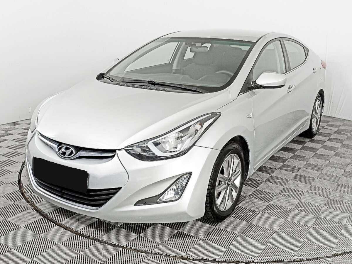 Купить Hyundai Elantra с пробегом. Посмотреть фото