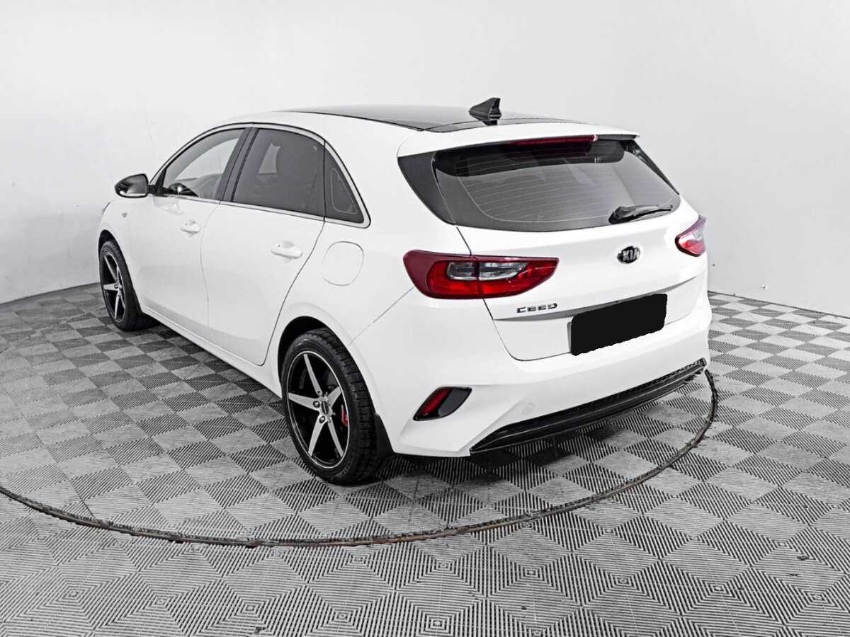 Купить Kia Ceed с пробегом. Фото: #6