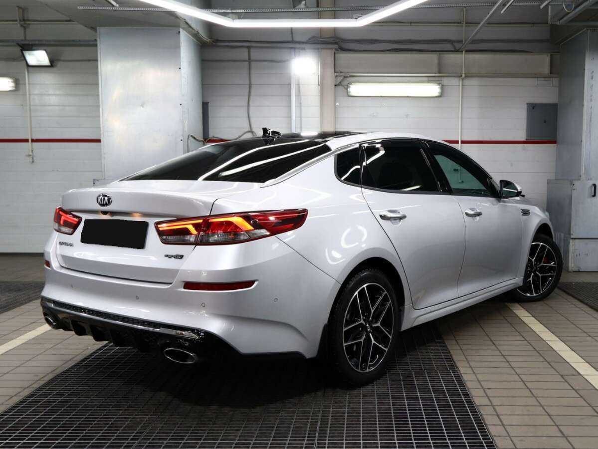 Купить Kia Optima с пробегом. Фото: #2