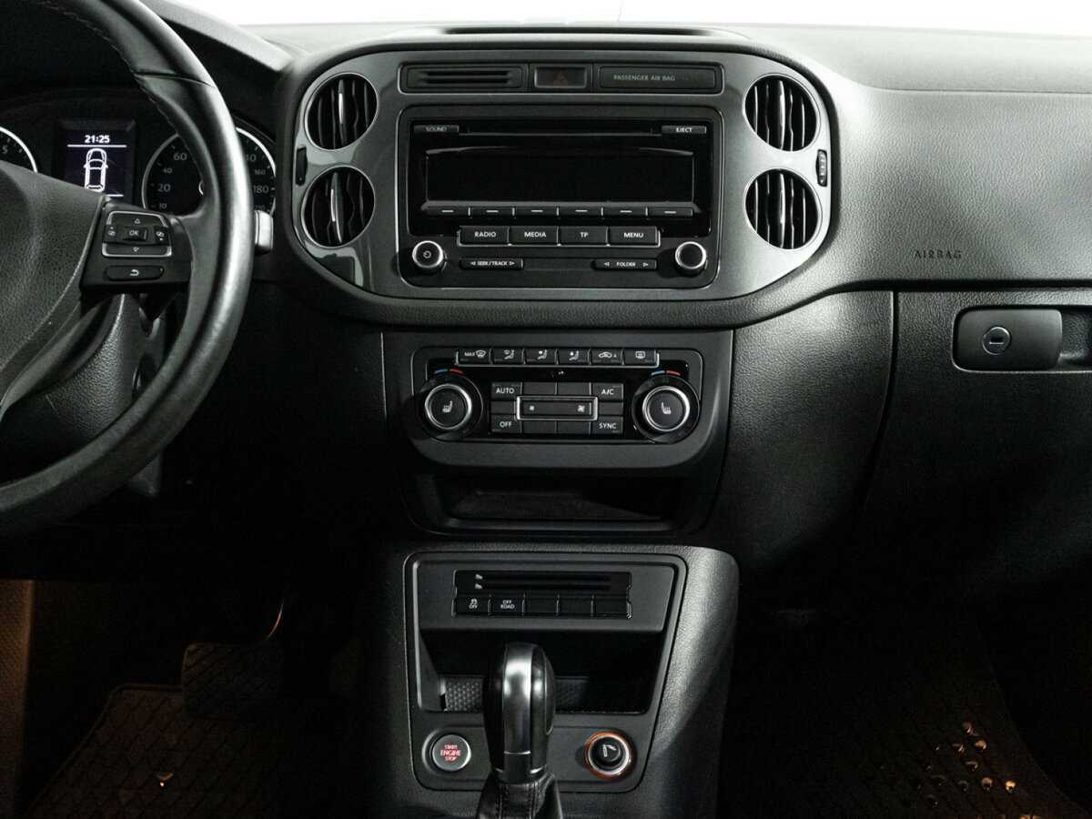 Купить Volkswagen Tiguan с пробегом. Фото: #13