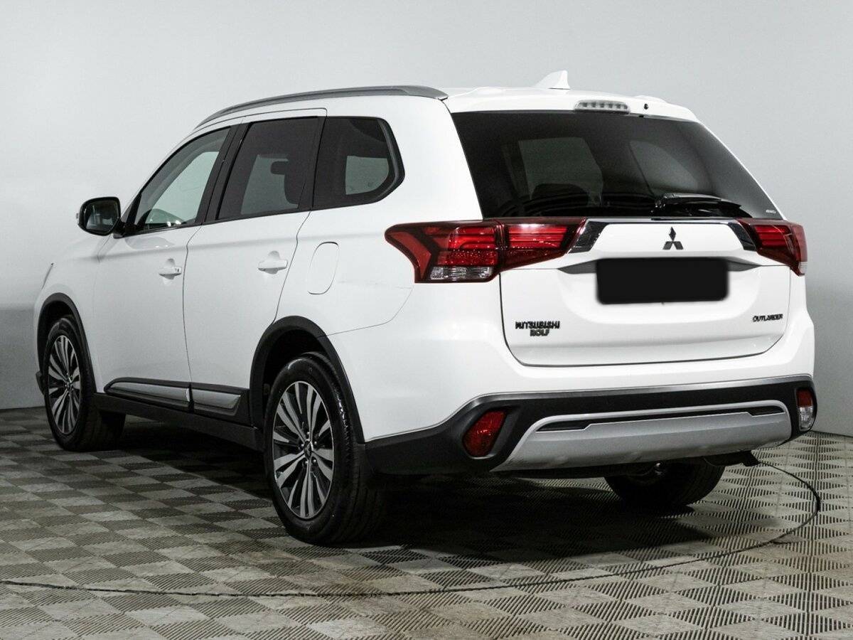 Купить Mitsubishi Outlander с пробегом. Фото: #6