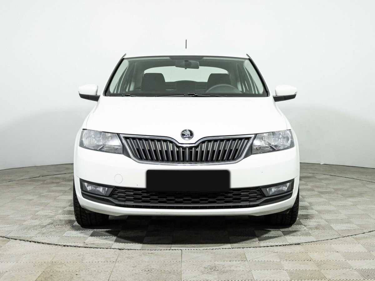 Купить Skoda Rapid с пробегом. Фото: #1