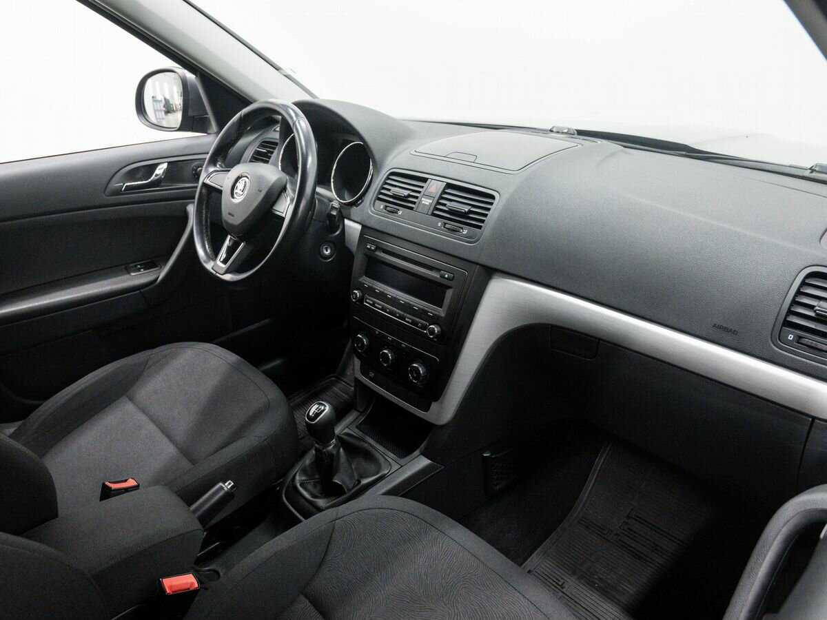 Купить Skoda Yeti с пробегом. Фото: #7