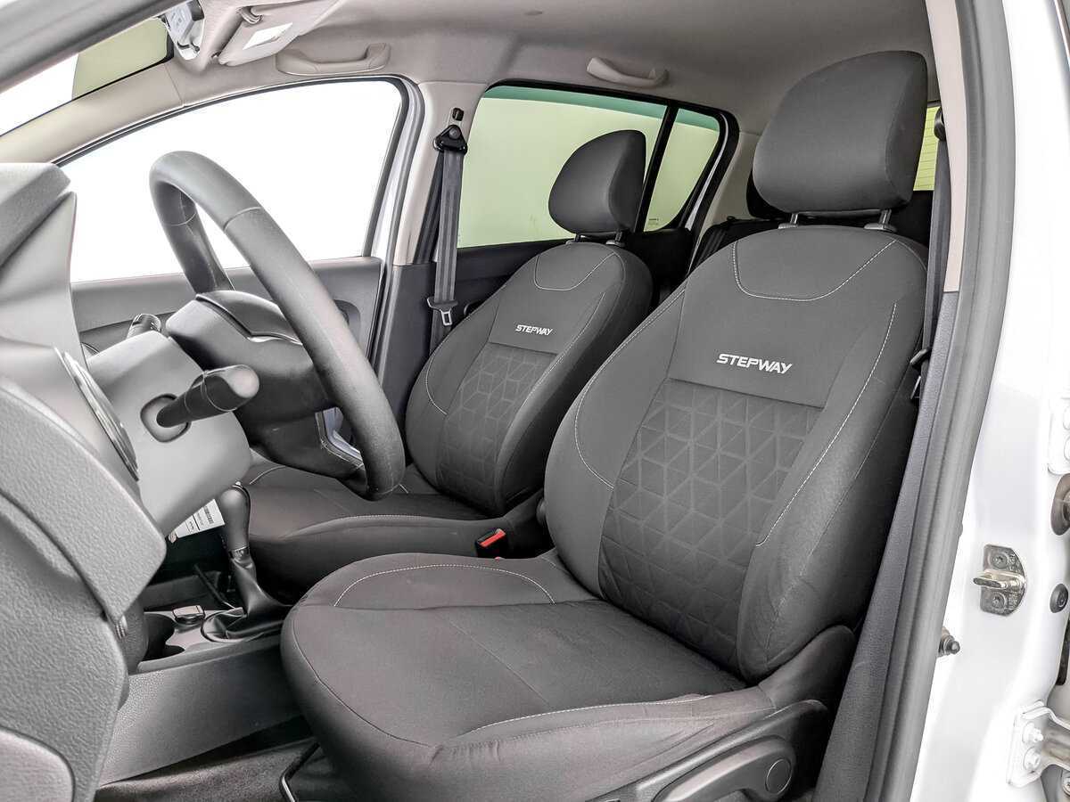 Купить Renault Sandero с пробегом. Фото: #19