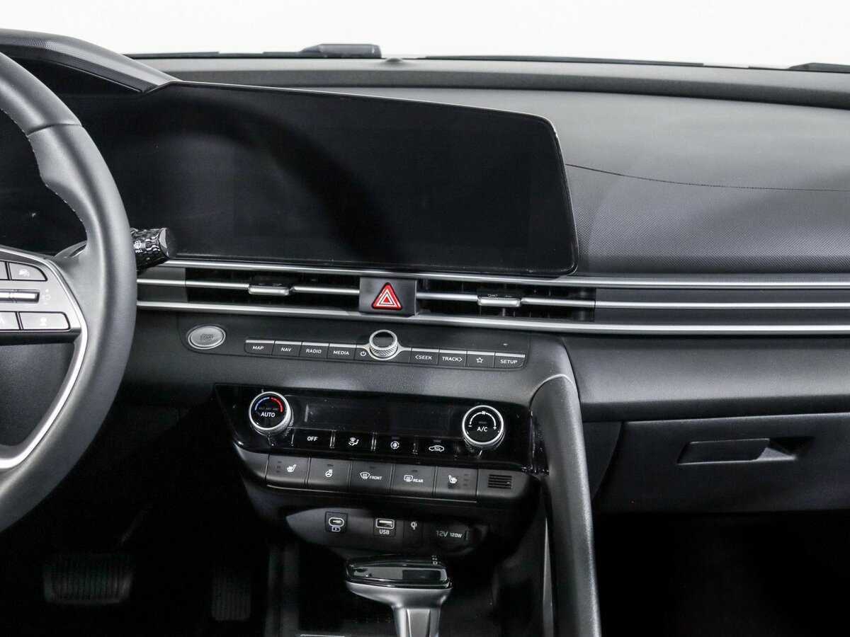 Купить Hyundai Elantra с пробегом. Фото: #9