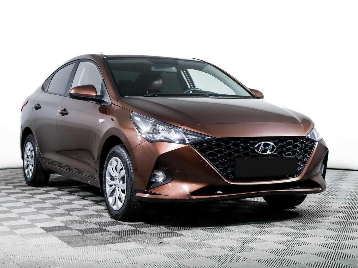 Купить Hyundai Solaris с пробегом. Фото: #2