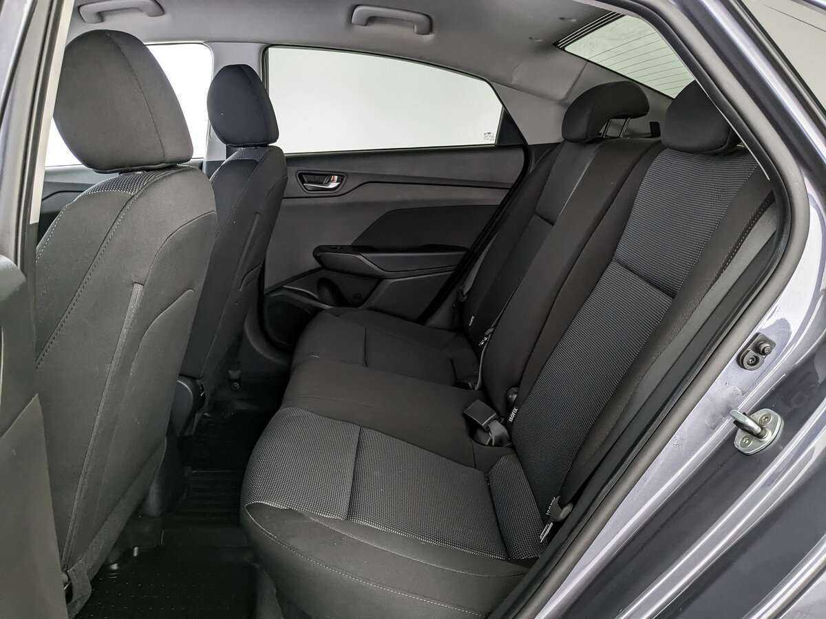 Купить Hyundai Solaris с пробегом. Фото: #17