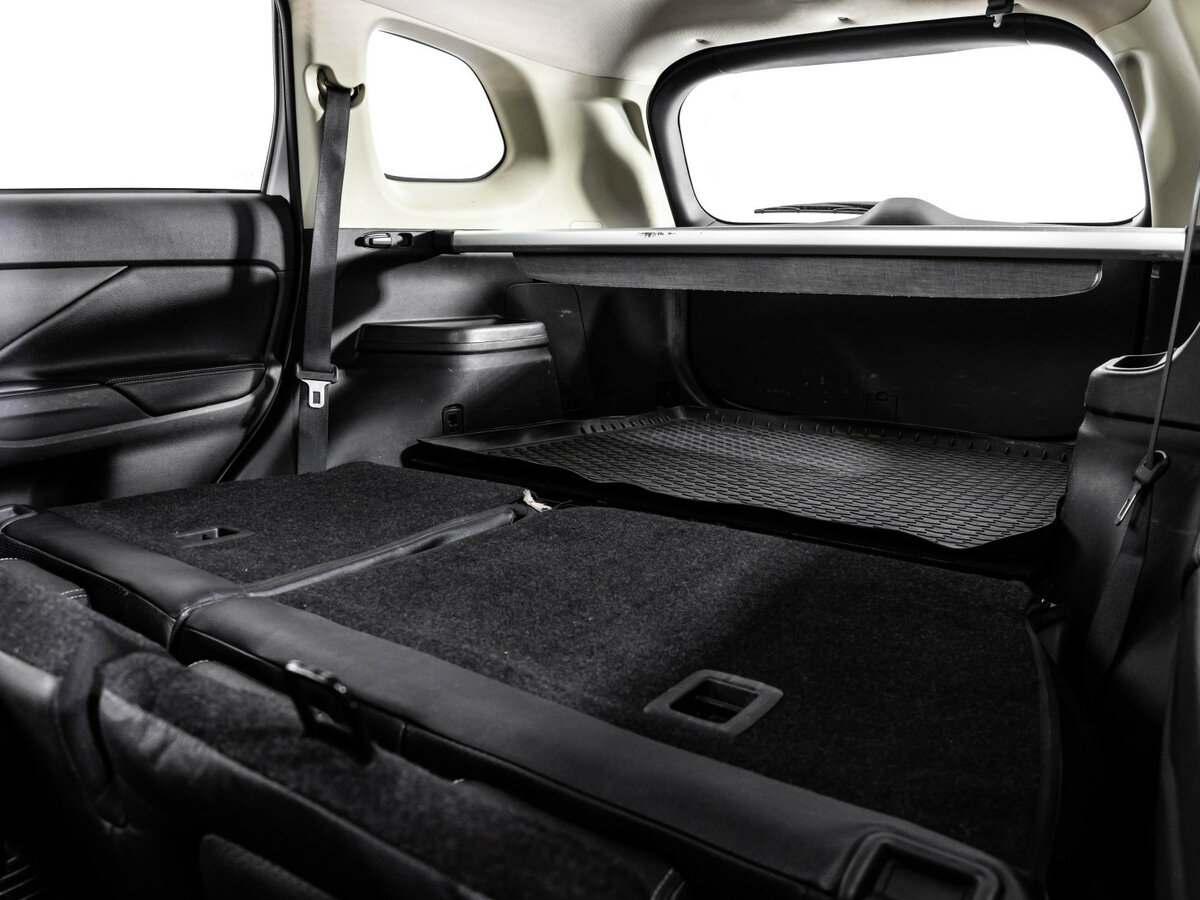 Купить Mitsubishi Outlander с пробегом. Фото: #20