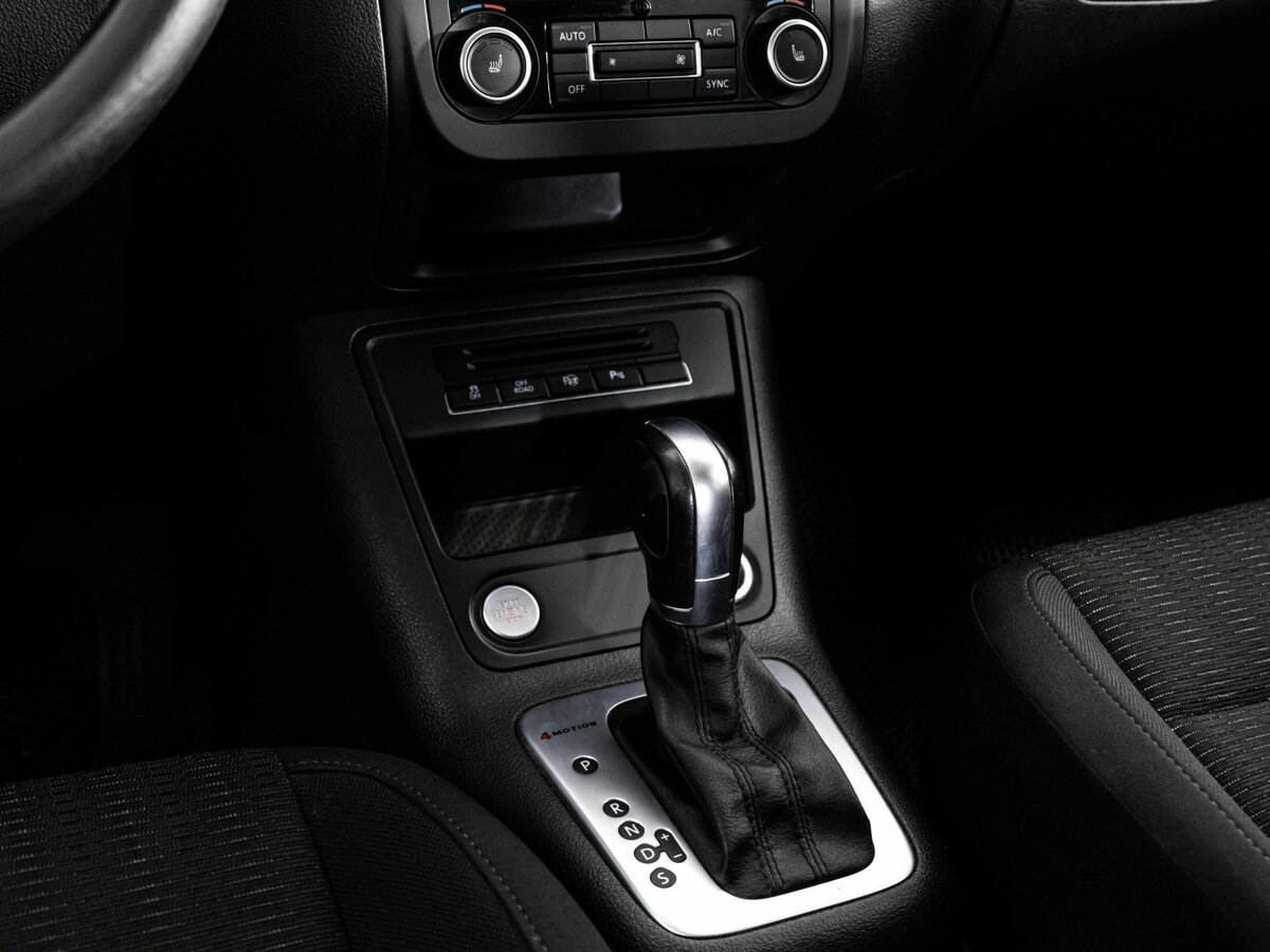 Купить Volkswagen Tiguan с пробегом. Фото: #9