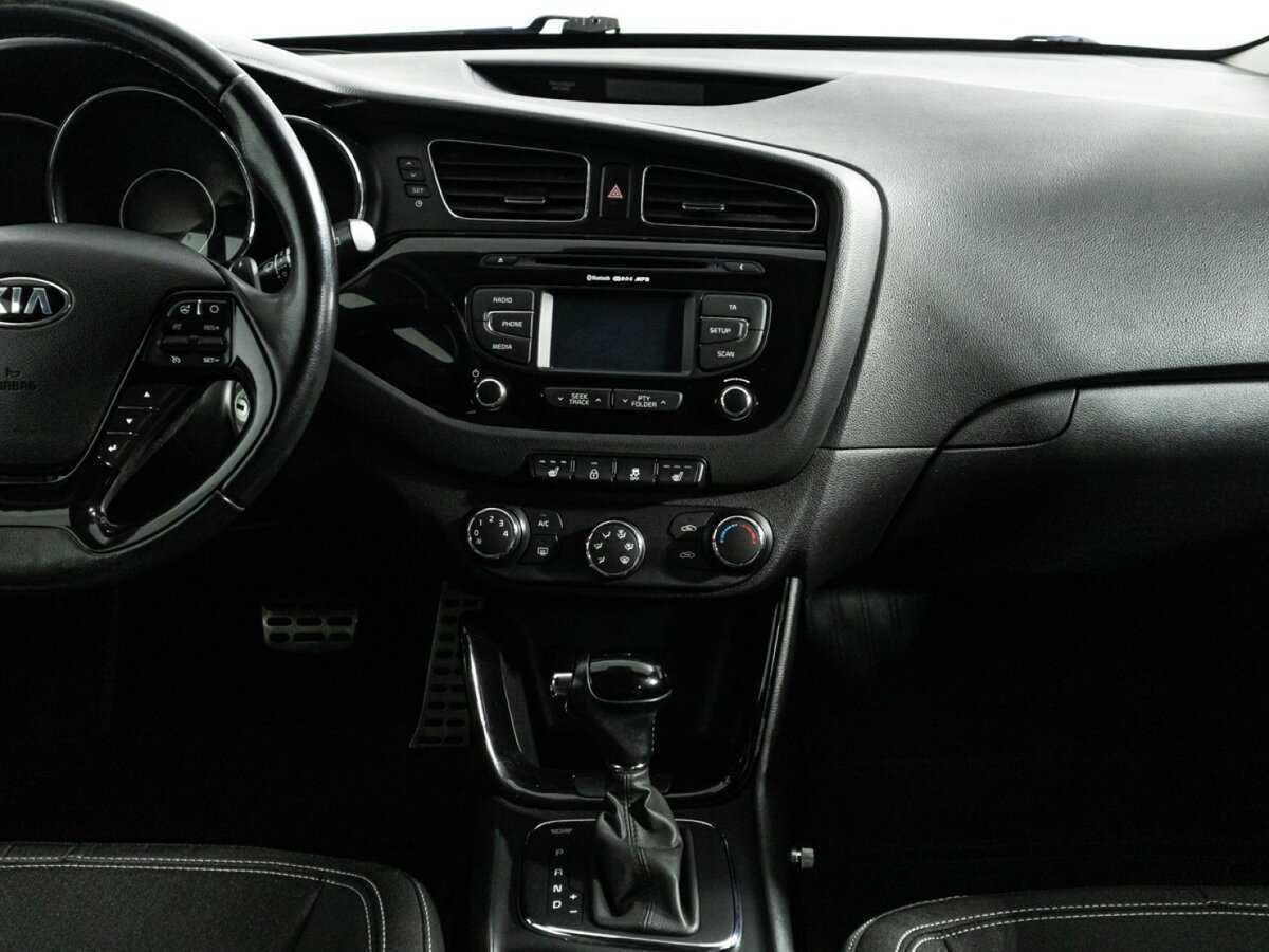 Купить Kia Ceed с пробегом. Фото: #13