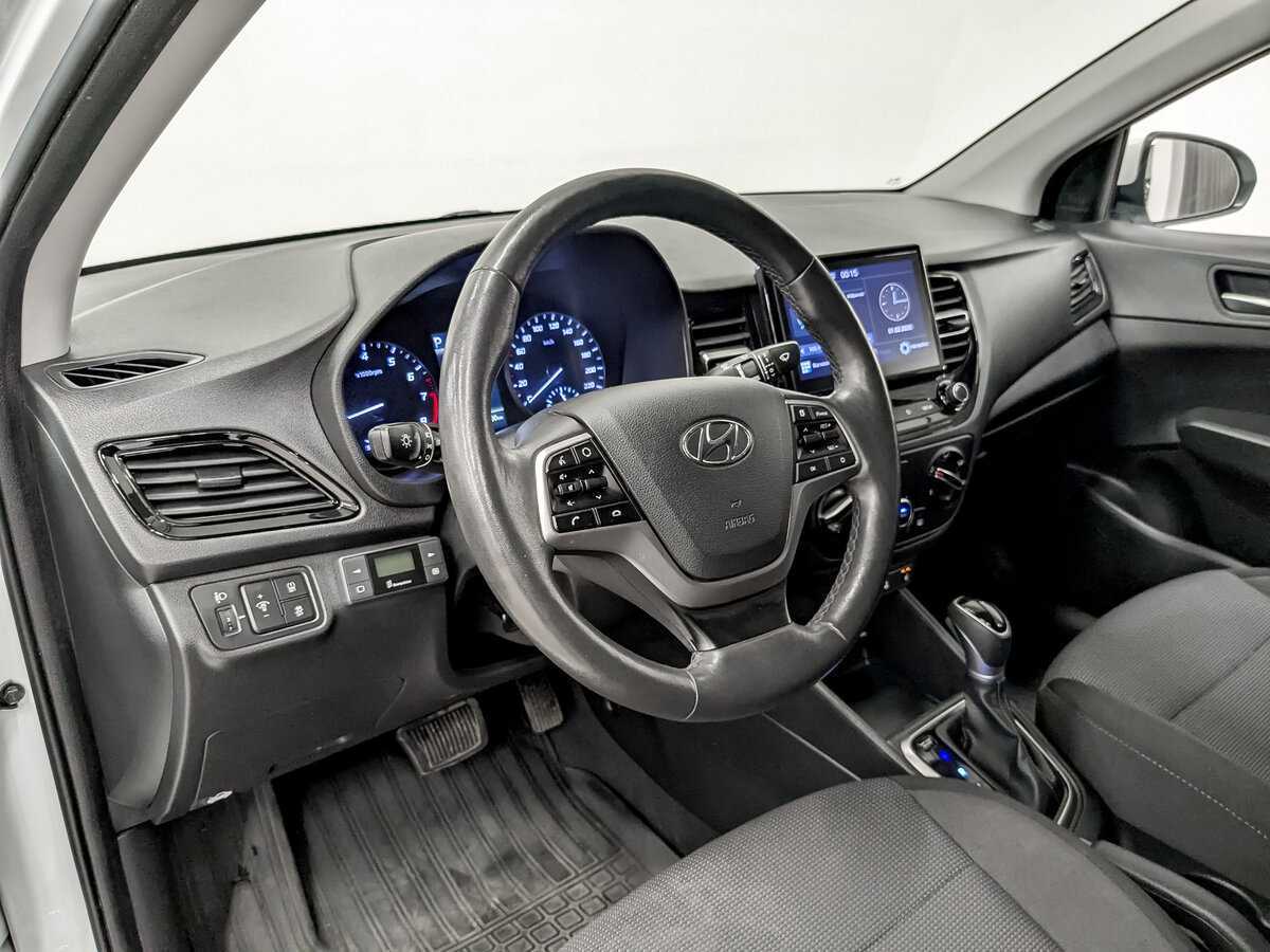 Купить Hyundai Solaris с пробегом. Фото: #15