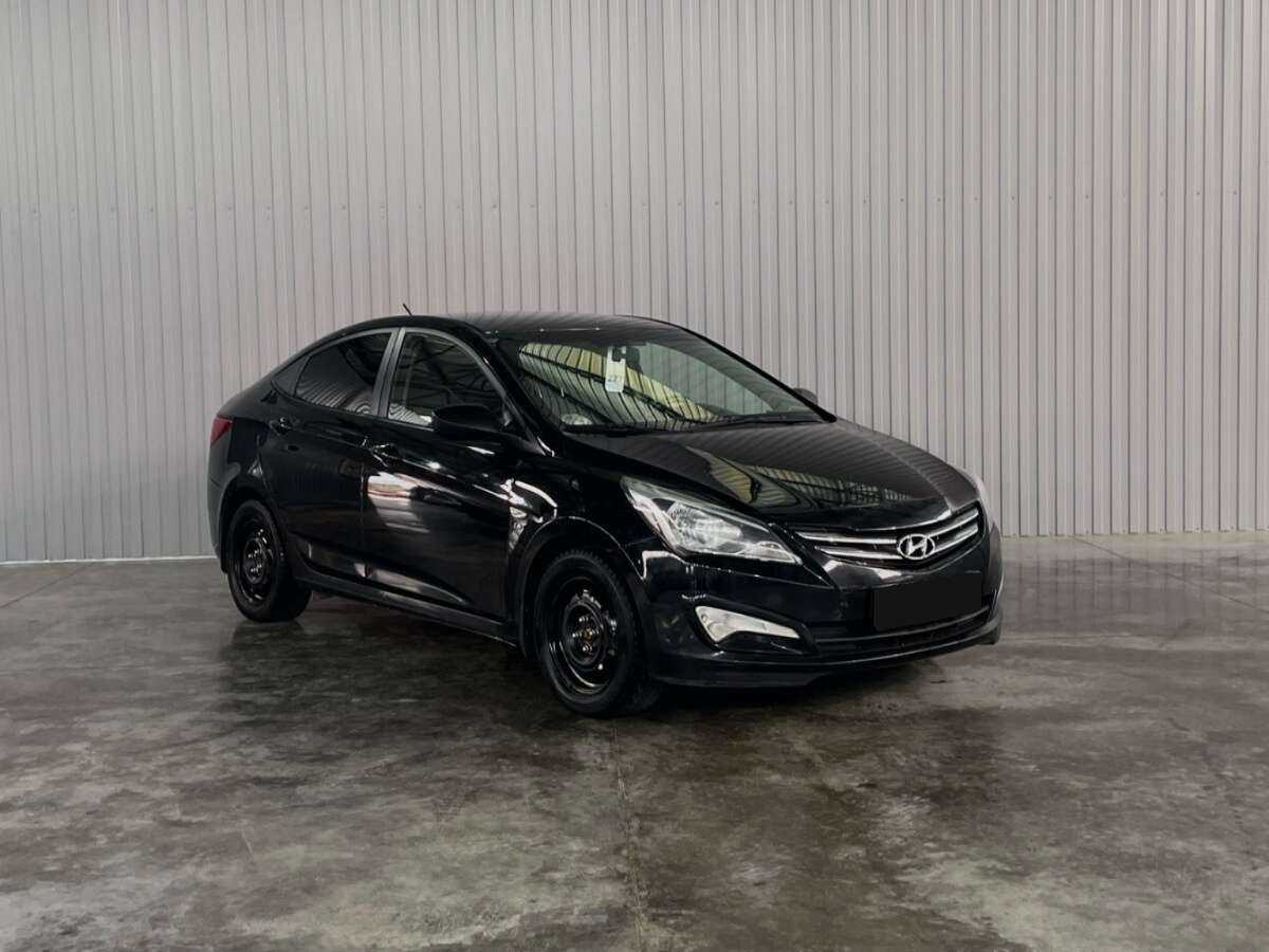Купить Hyundai Solaris с пробегом. Фото: #2
