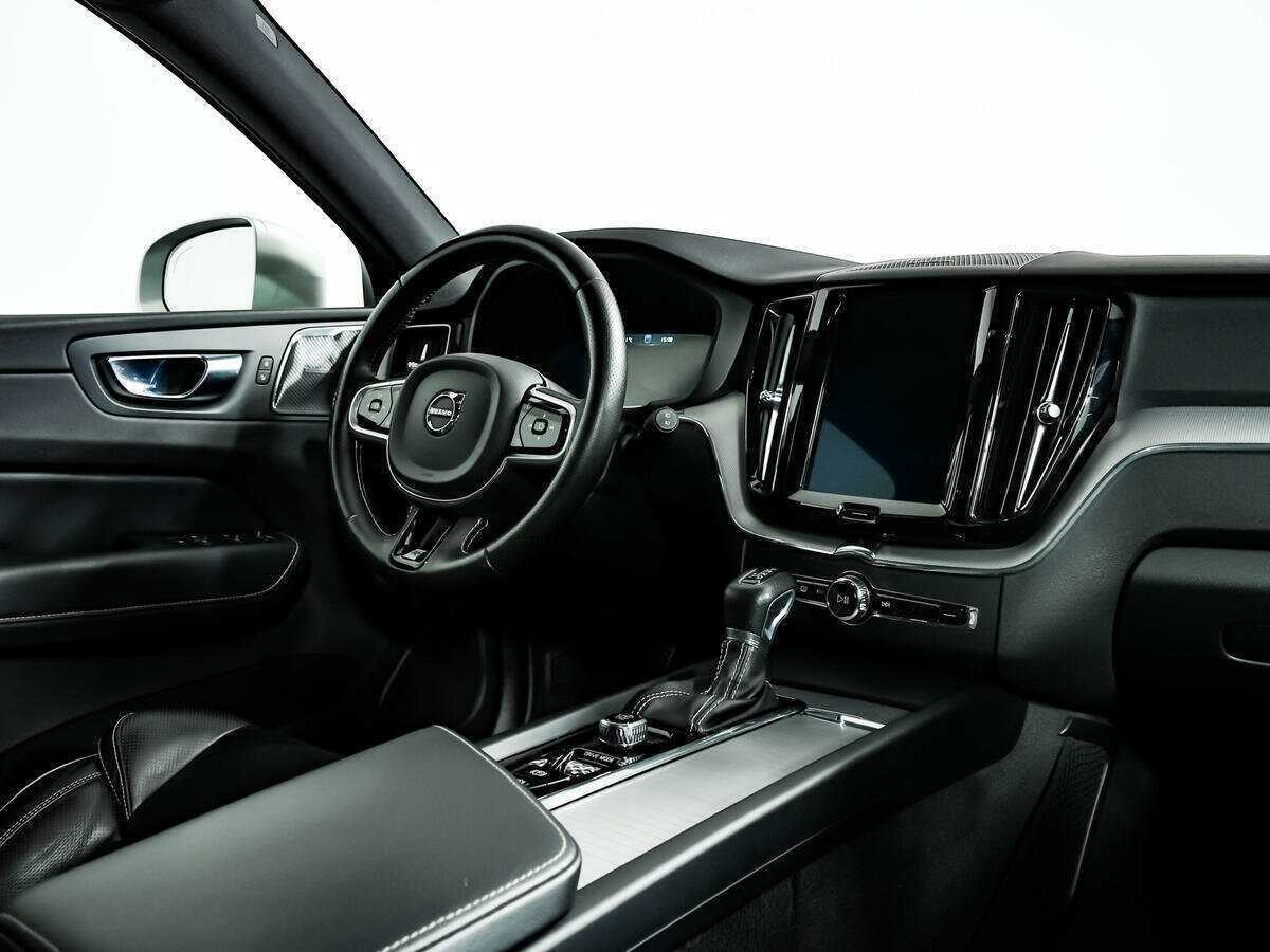 Купить Volvo XC60 с пробегом. Фото: #8