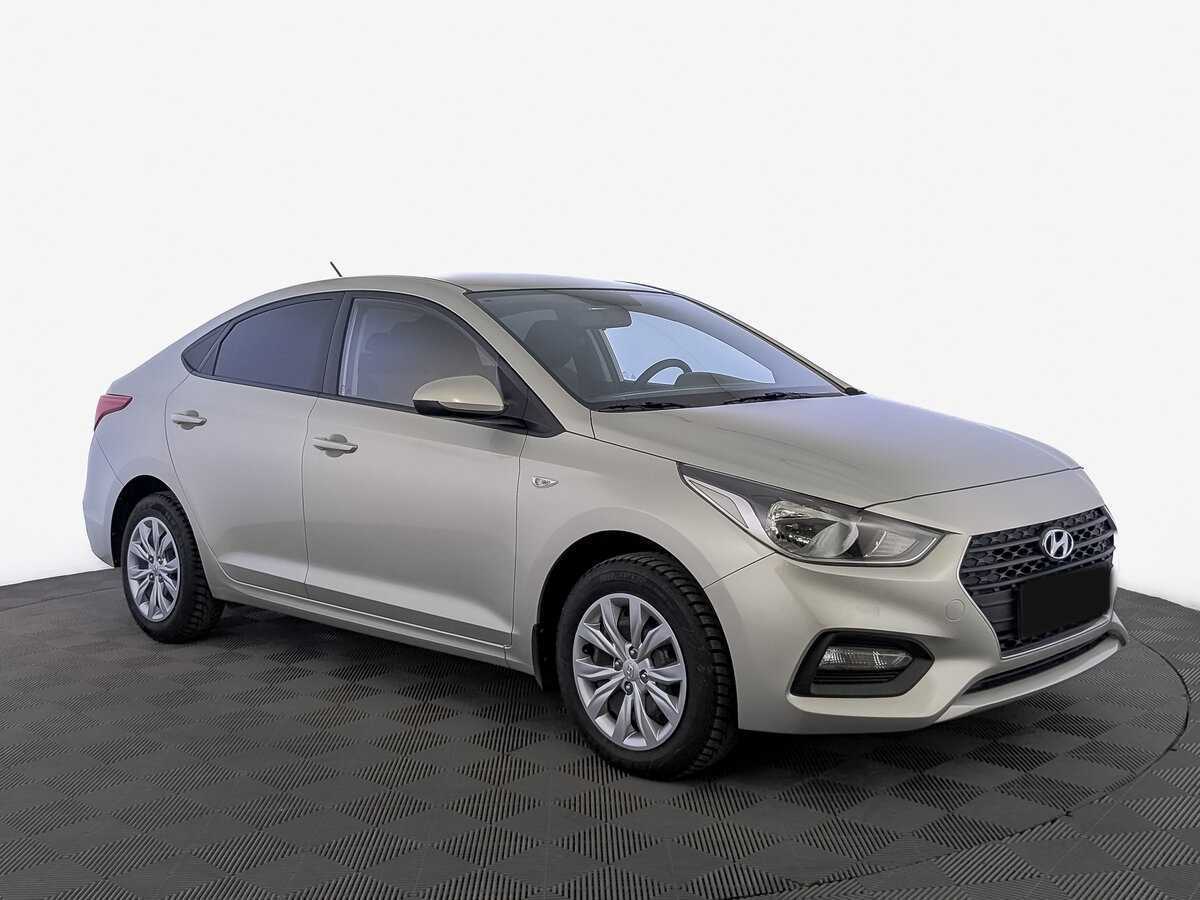 Купить Hyundai Solaris с пробегом. Фото: #2