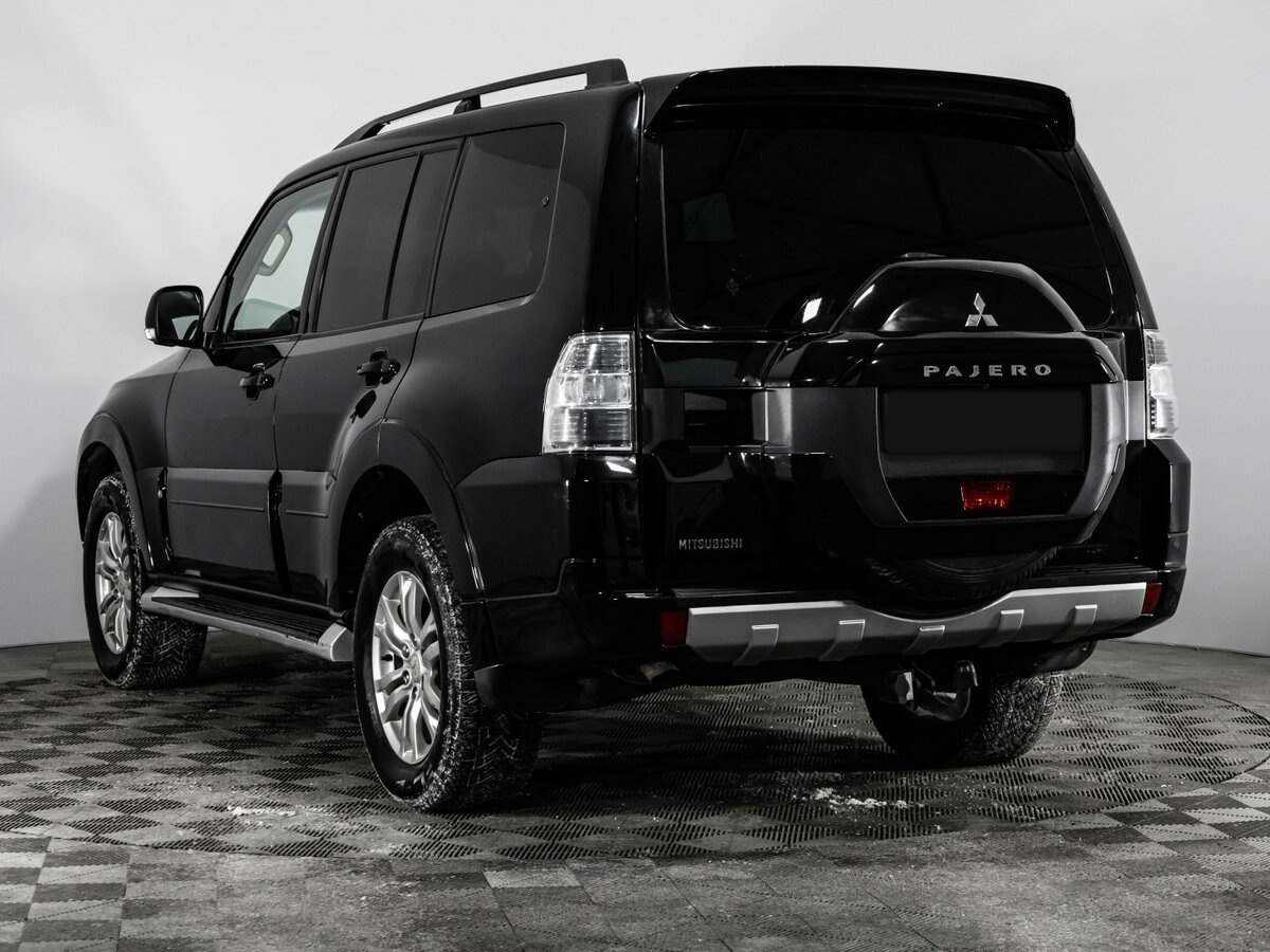 Купить Mitsubishi Pajero с пробегом. Фото: #5