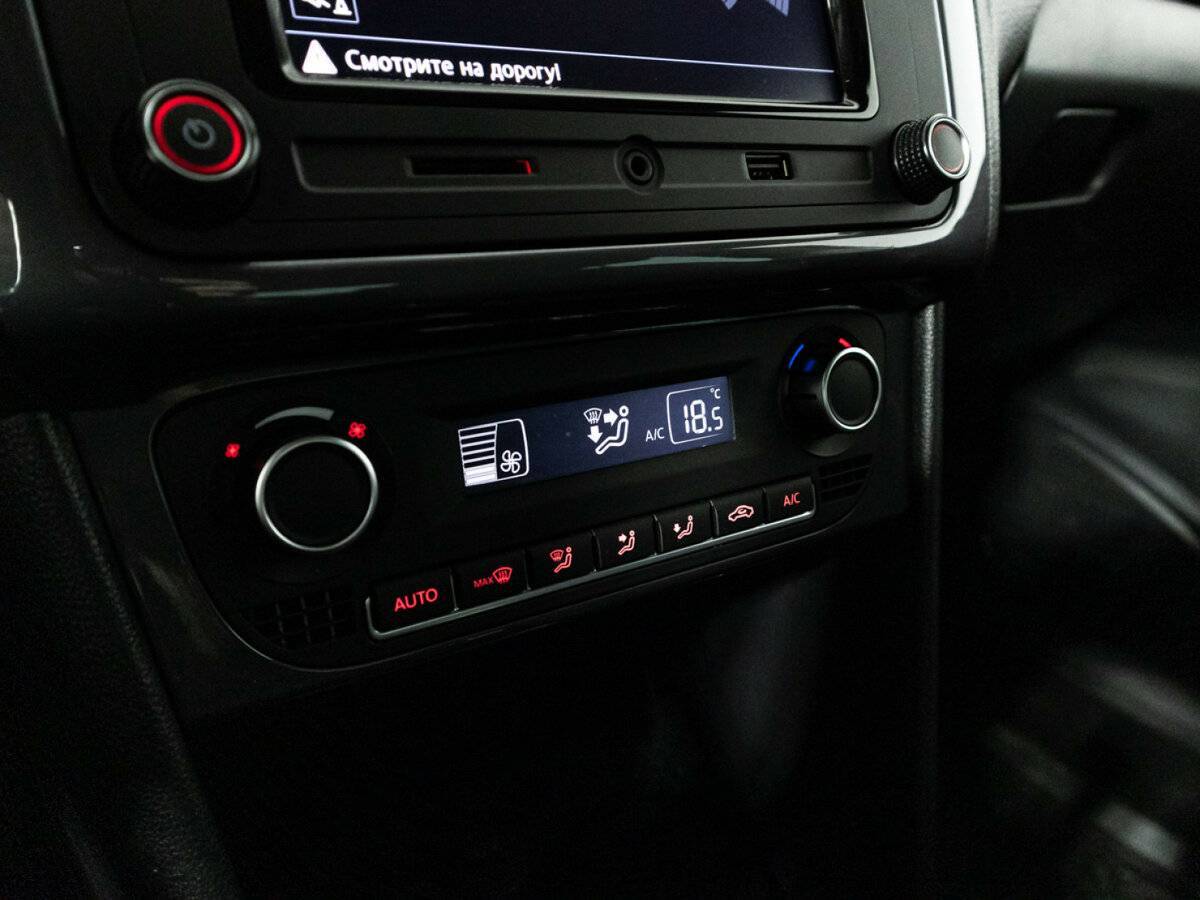 Купить Volkswagen Polo с пробегом. Фото: #16