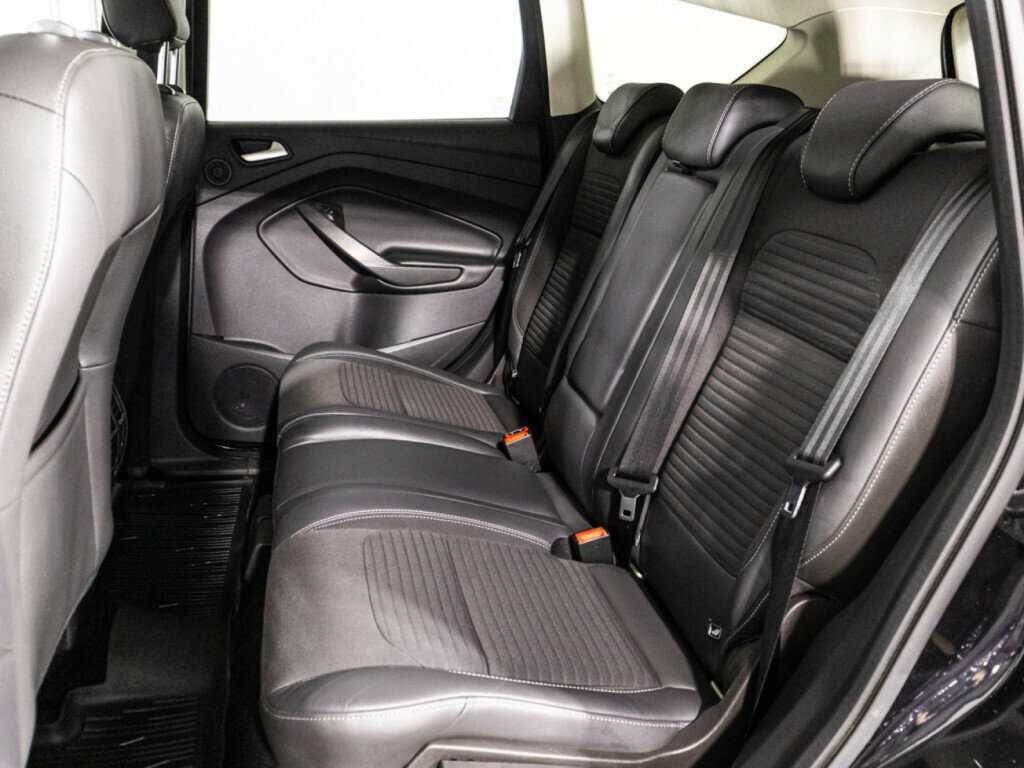 Купить Ford Kuga с пробегом. Фото: #9