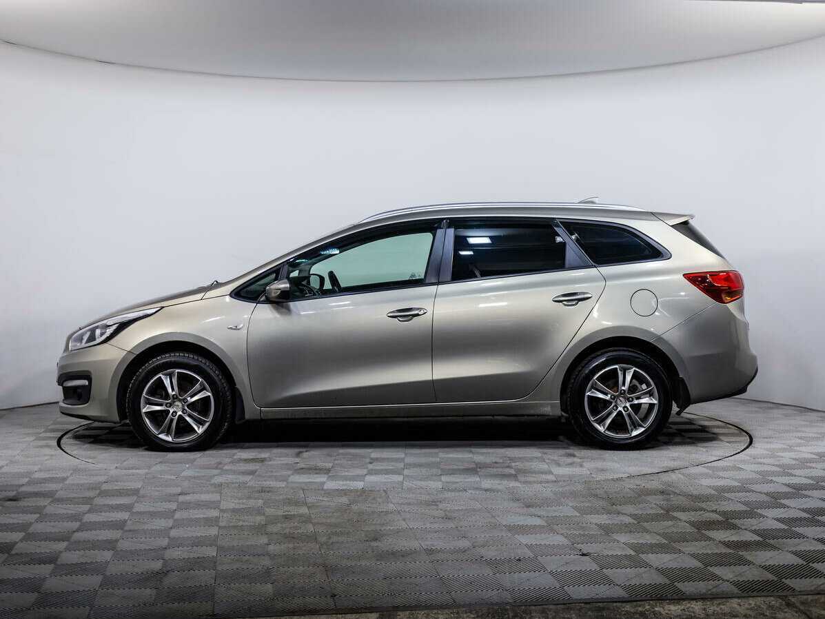 Купить Kia Ceed с пробегом. Фото: #6