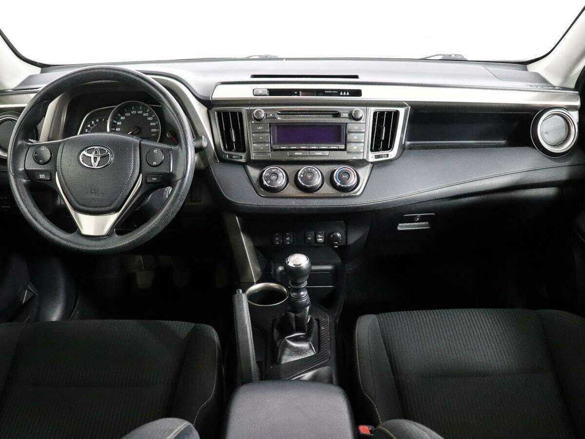Купить Toyota RAV4 с пробегом. Фото: #9