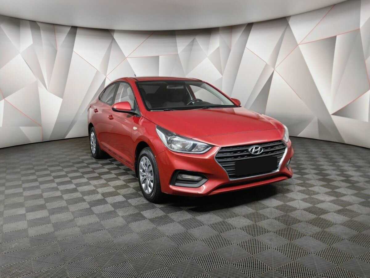 Купить Hyundai Solaris с пробегом. Фото: #2