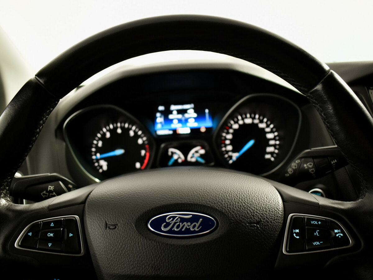 Купить Ford Focus с пробегом. Фото: #14