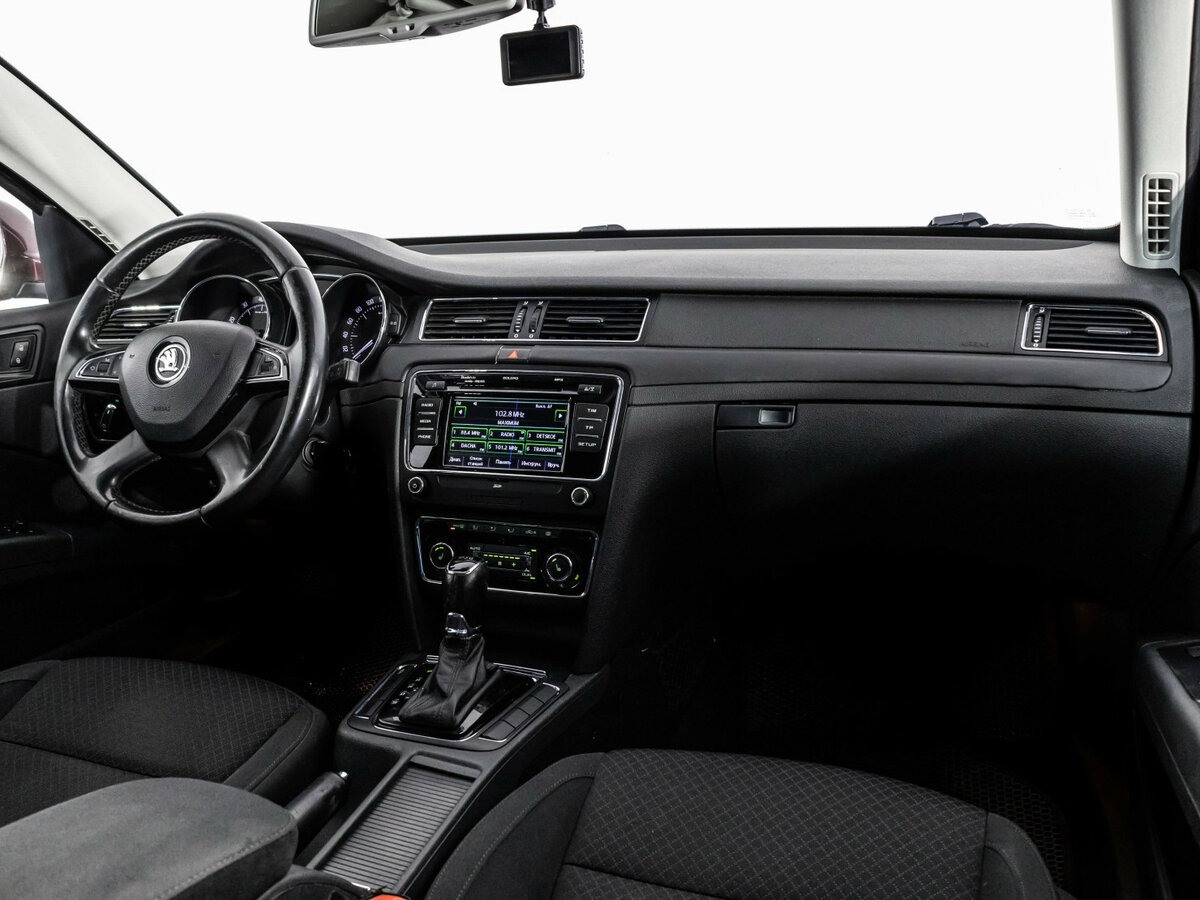Купить Skoda Superb с пробегом. Фото: #6